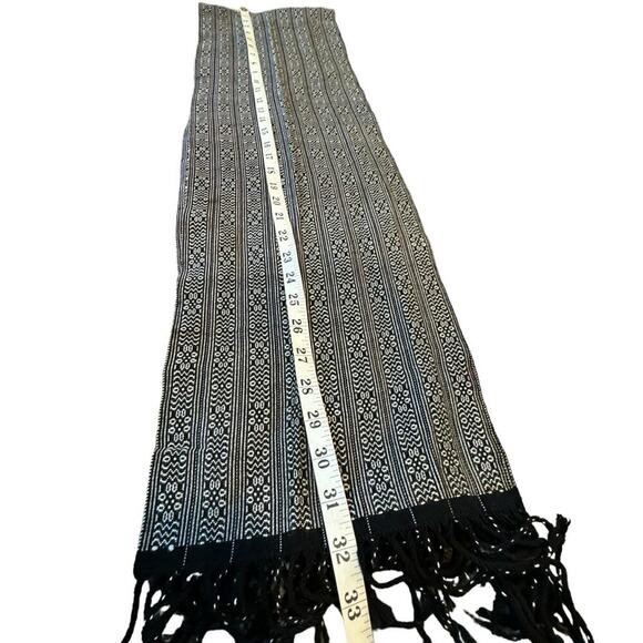 TerryO Handwoven Scarf Black White Fringe Geometric Unisex One Size - Picture 9 of 11